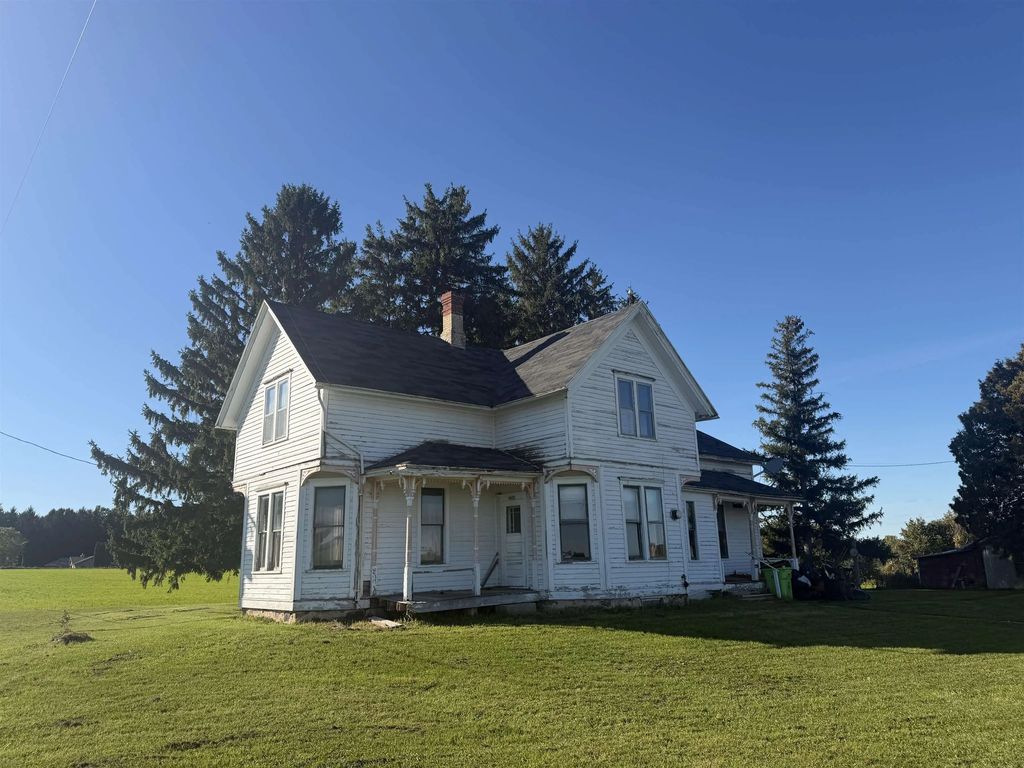 W452 County Road X, NEW HOLSTEIN