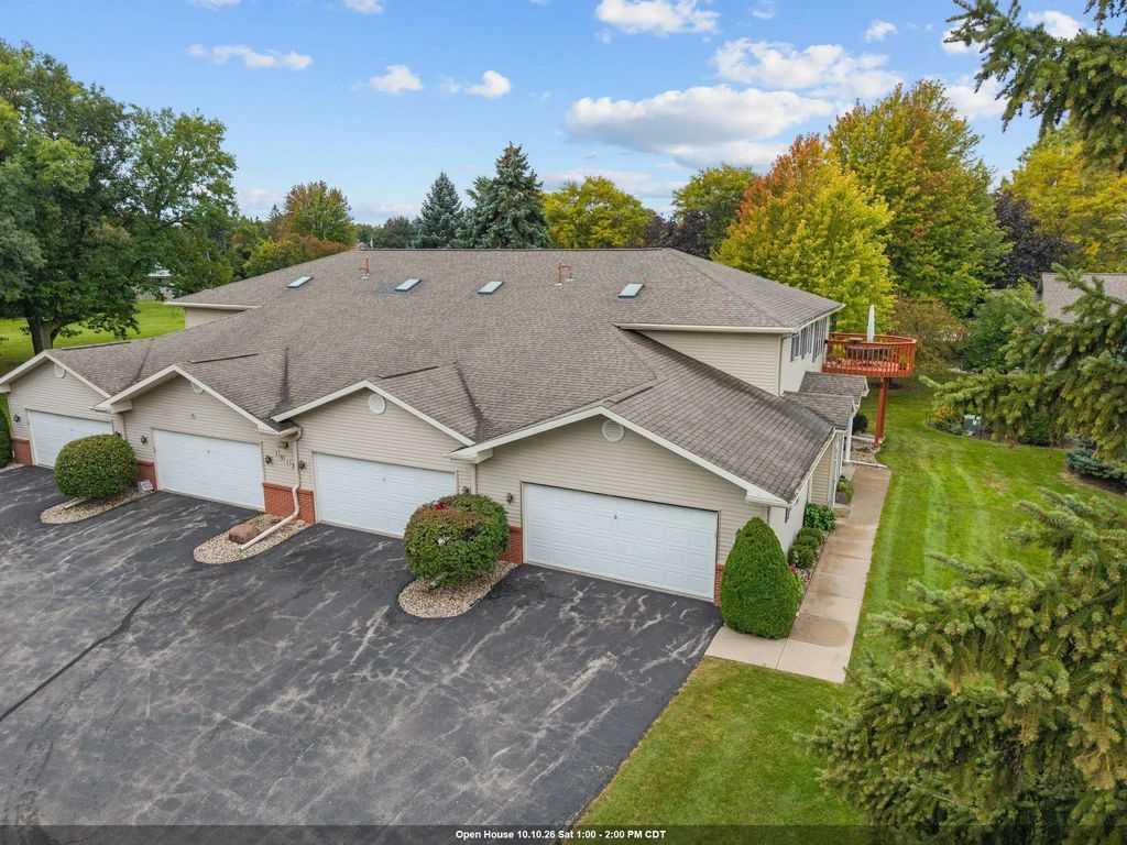 1013 S West Court C, APPLETON
