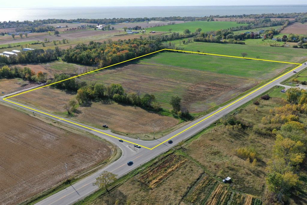 Hwy 114, MENASHA
