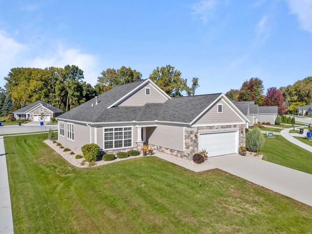 5575 N Osprey Drive, APPLETON