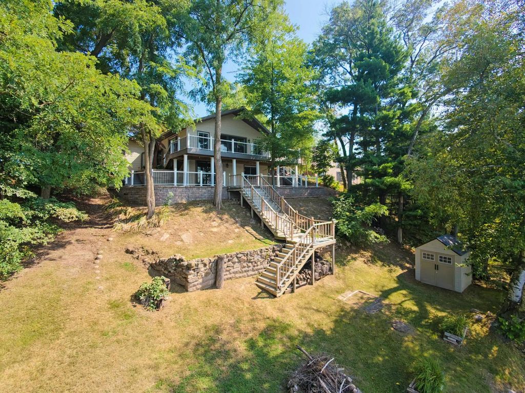 W9430 Schroeder Lane, CRIVITZ