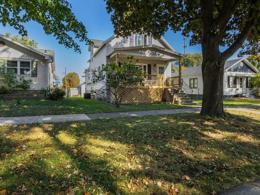 208 Terrace Avenue, MARINETTE
