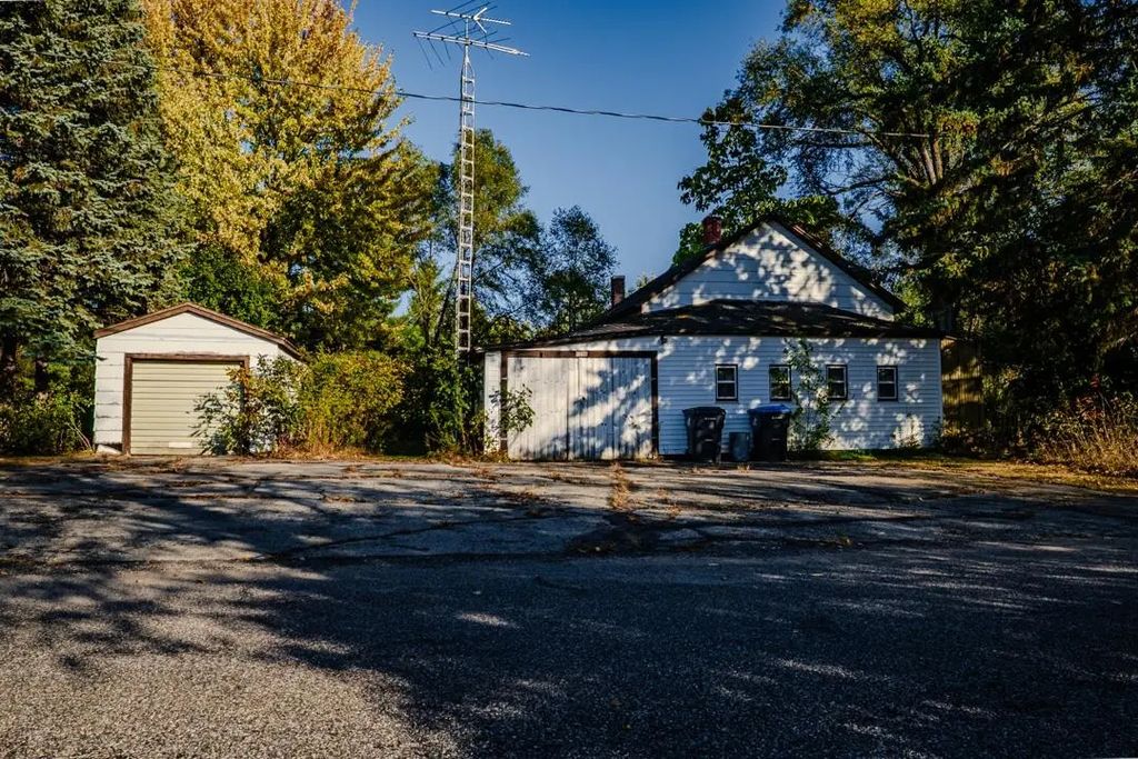 1226 Poplar Street, WAUSAUKEE