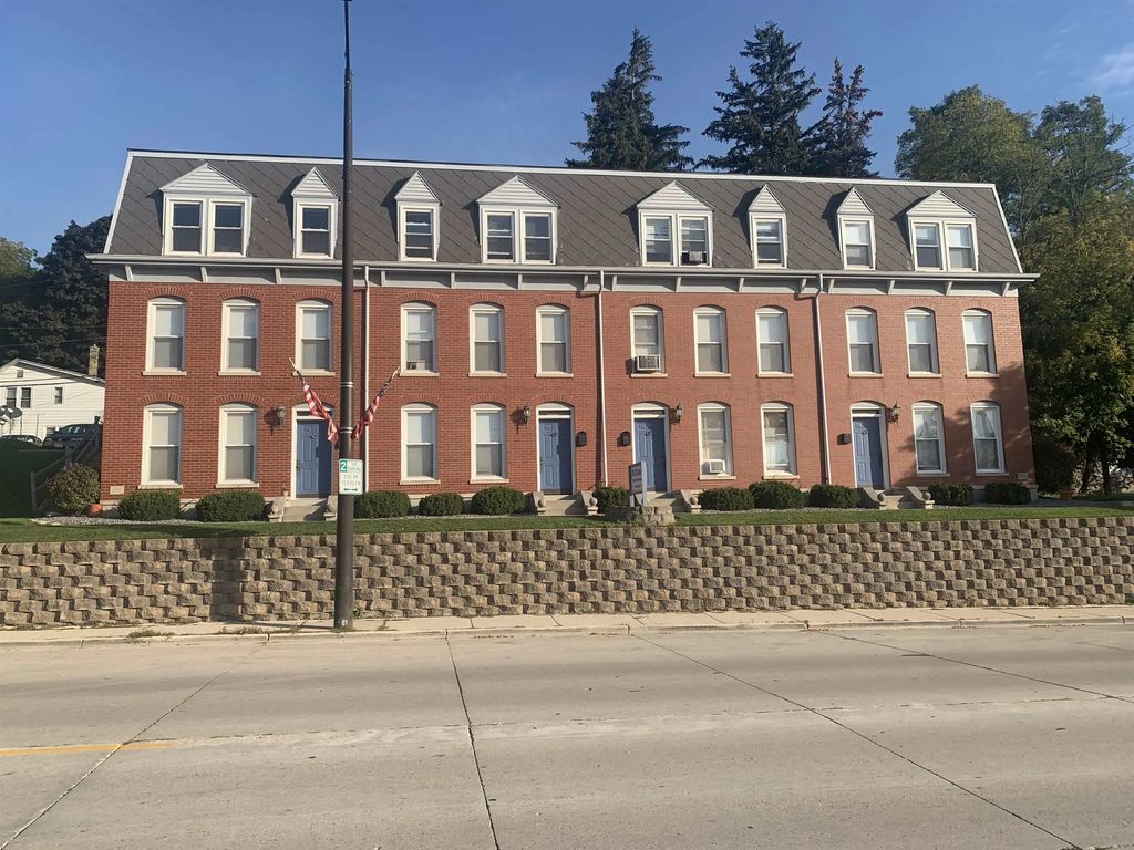 220 W Grand Avenue, PORT WASHINGTON