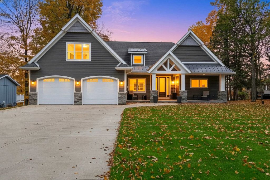 9521 N Kelly Lake Road, SURING