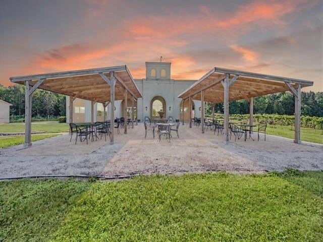 N2185 Sleepy Hollow Road, KEWAUNEE