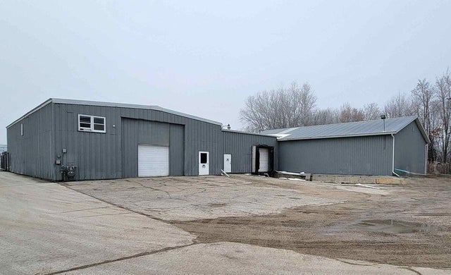 3133 Birch Road, SUAMICO