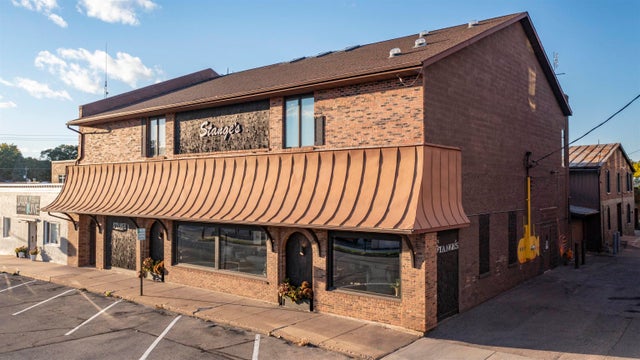 110 W Union Street, WAUPACA