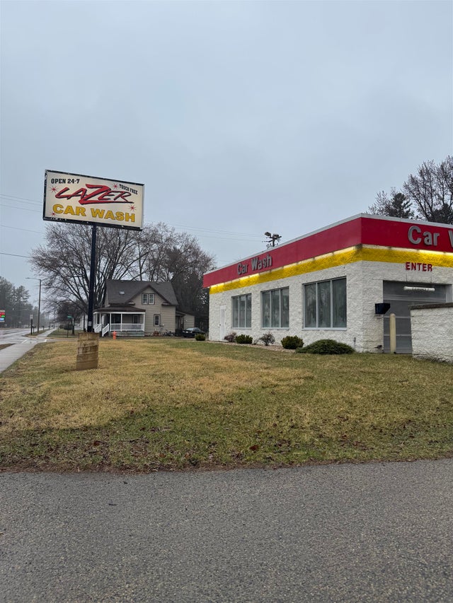 376 W Bannerman Avenue, REDGRANITE