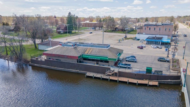 186 Broadway Street, BERLIN