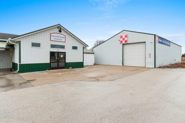 5814 Calumet Avenue, MANITOWOC