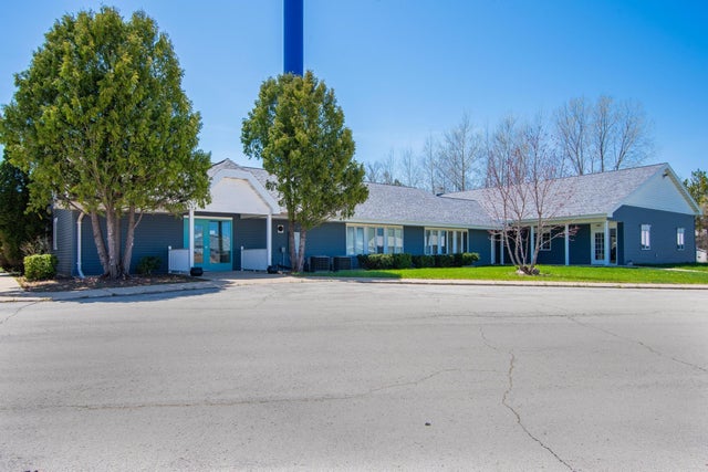 1881 Pride Terrace, SUAMICO