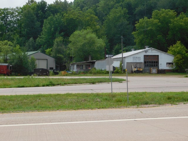 N5693 Leopolis Road, SHAWANO