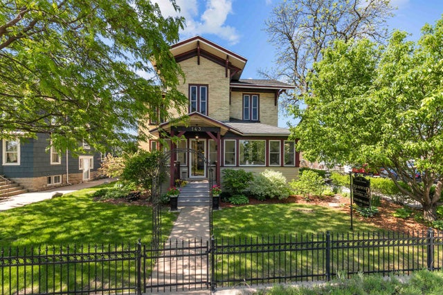 143 Church Avenue, OSHKOSH