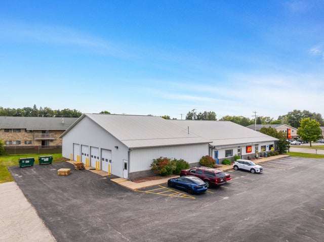 821 Lime Kiln Road, GREEN BAY