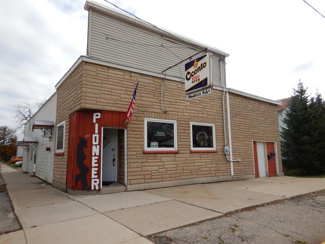 301 Collins Avenue, OCONTO