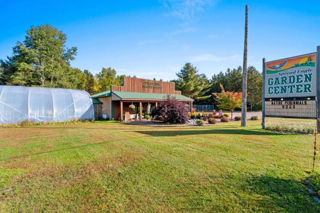 4413 N Lake Road S, FLORENCE