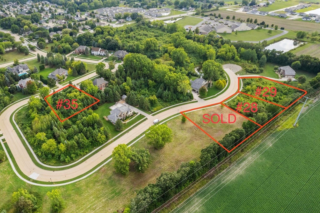 Quail Run Drive 29, OSHKOSH