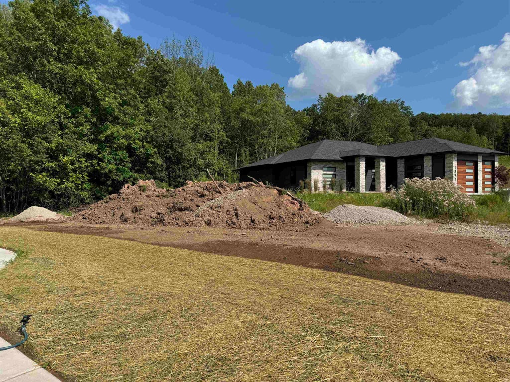 1881 Bobby Jones Drive 20, DE PERE