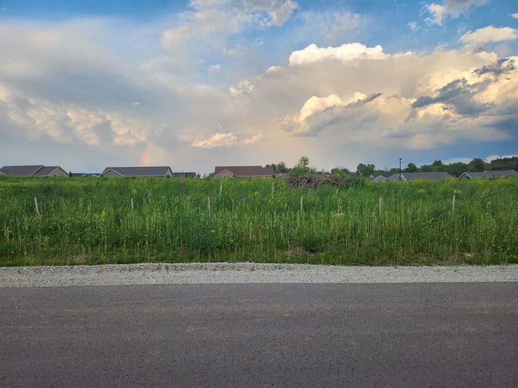 N Magdalyn Court 7, GREENVILLE