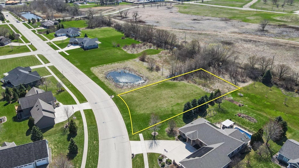 408 N Country Lane 88, FOND DU LAC