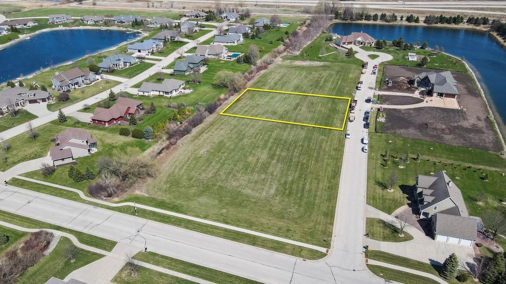 1095 Pine Lake Drive 13, FOND DU LAC