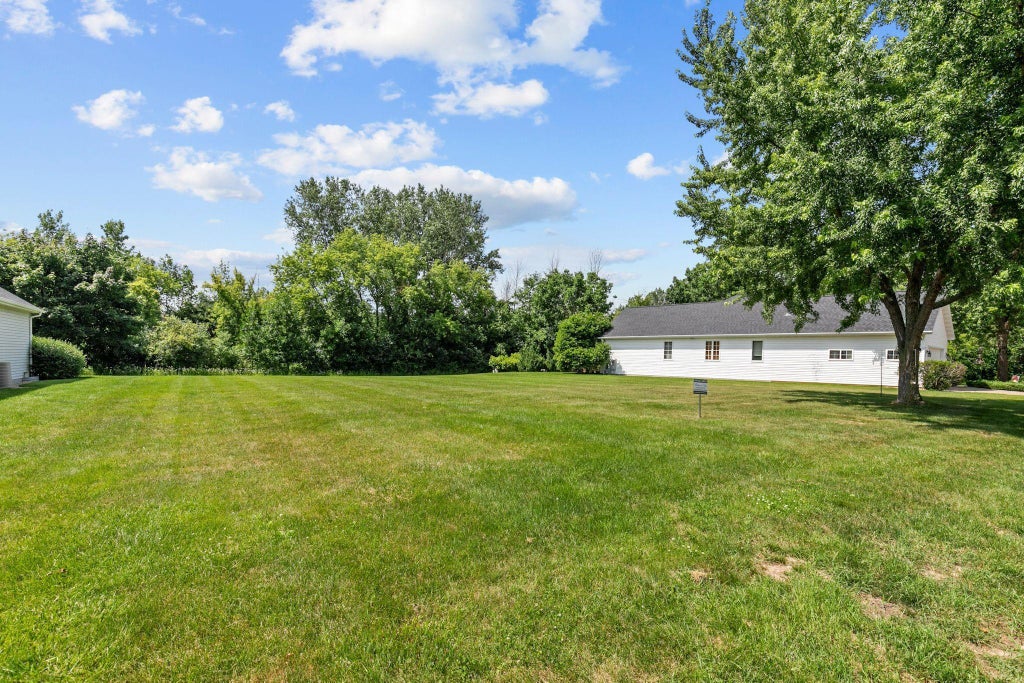 4761 Westbrook Court 87, APPLETON