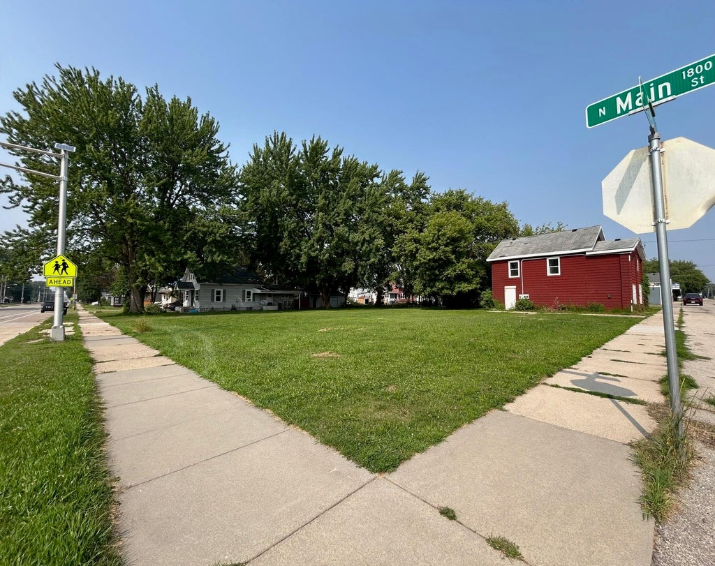 10 E Gruenwald Avenue, OSHKOSH