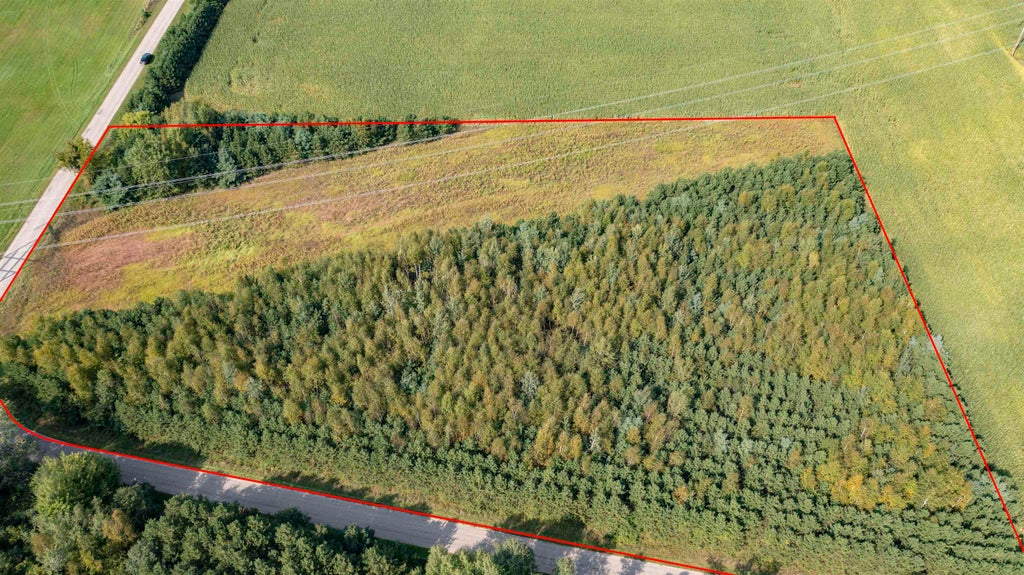 Indian Valley Road, WAUPACA