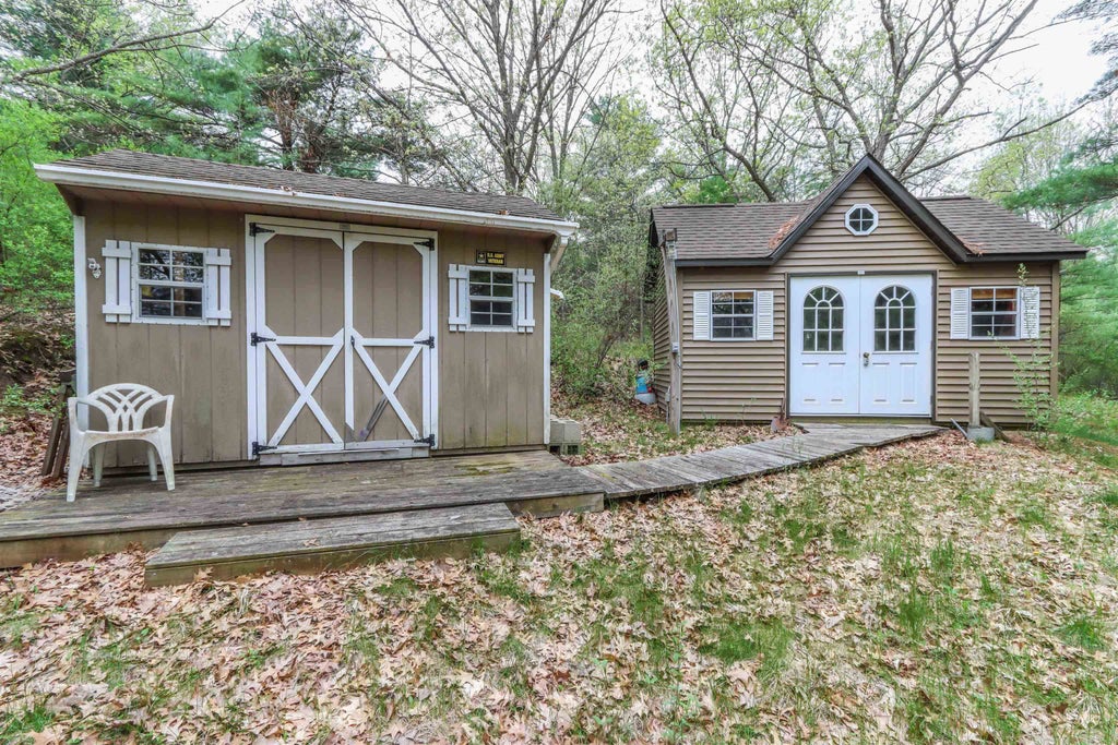 W6839 County Road F 1, WAUTOMA