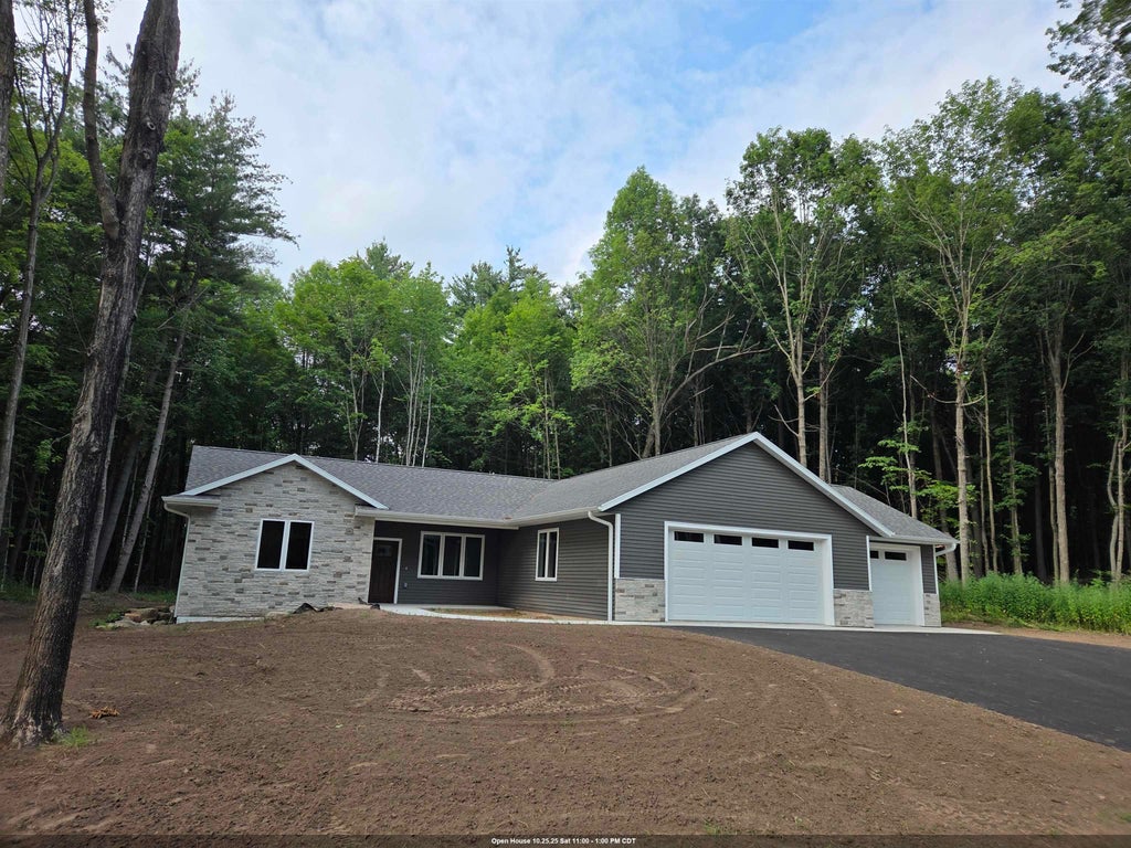 133 Thomas Avenue, SHAWANO