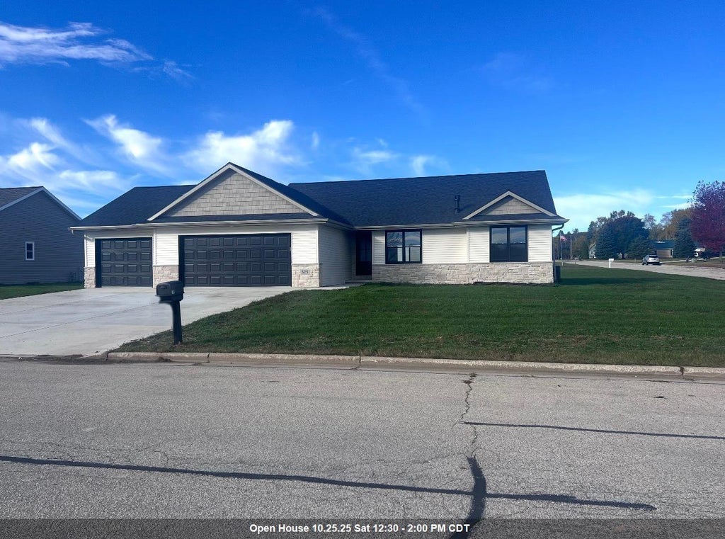 525 Kirkland Avenue, ALGOMA