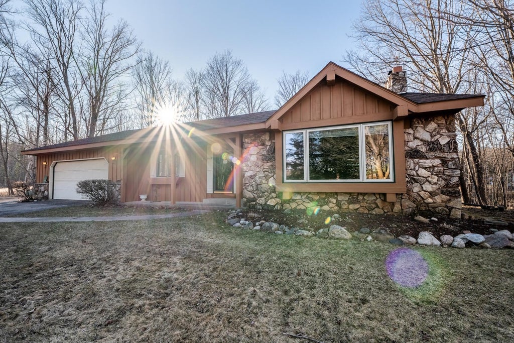 8420 Southview Drive, CRANDON