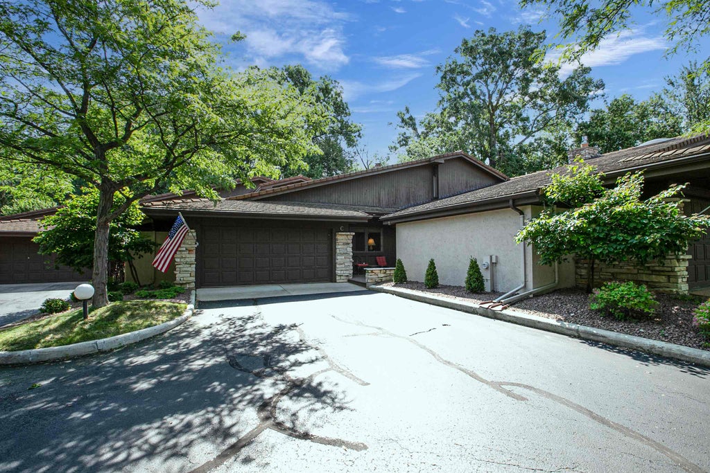 2661 Northern Road C, APPLETON