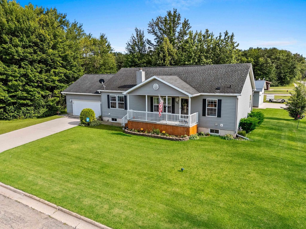 106 6th Street, OCONTO