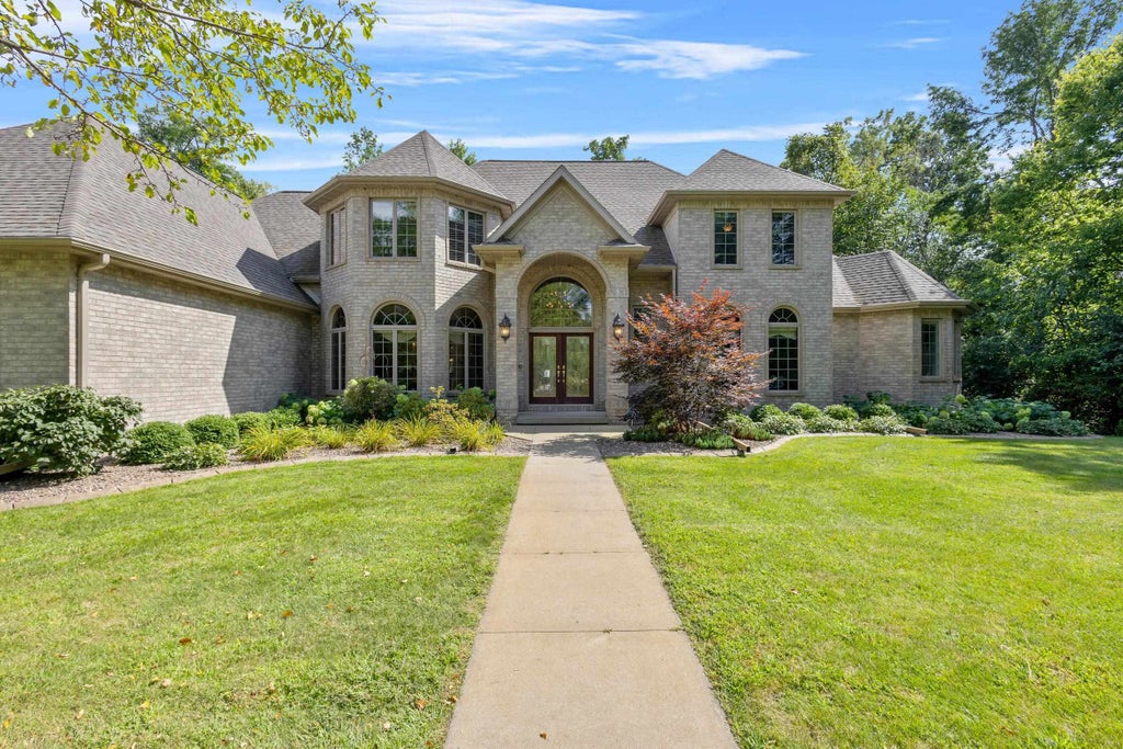 N8340 Firelane 12, MENASHA