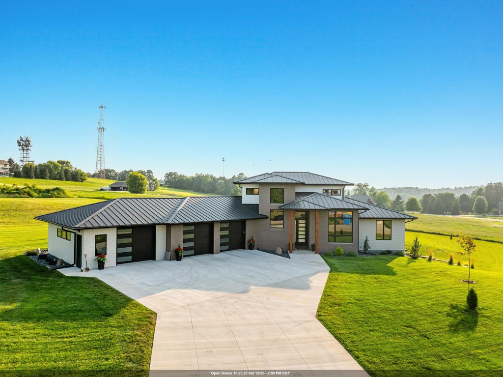 W8251 Hackberry Hills Road, HORTONVILLE