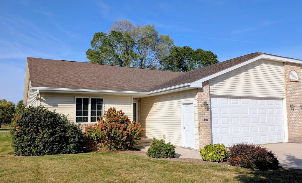 498 Ridgeway Court, BRILLION