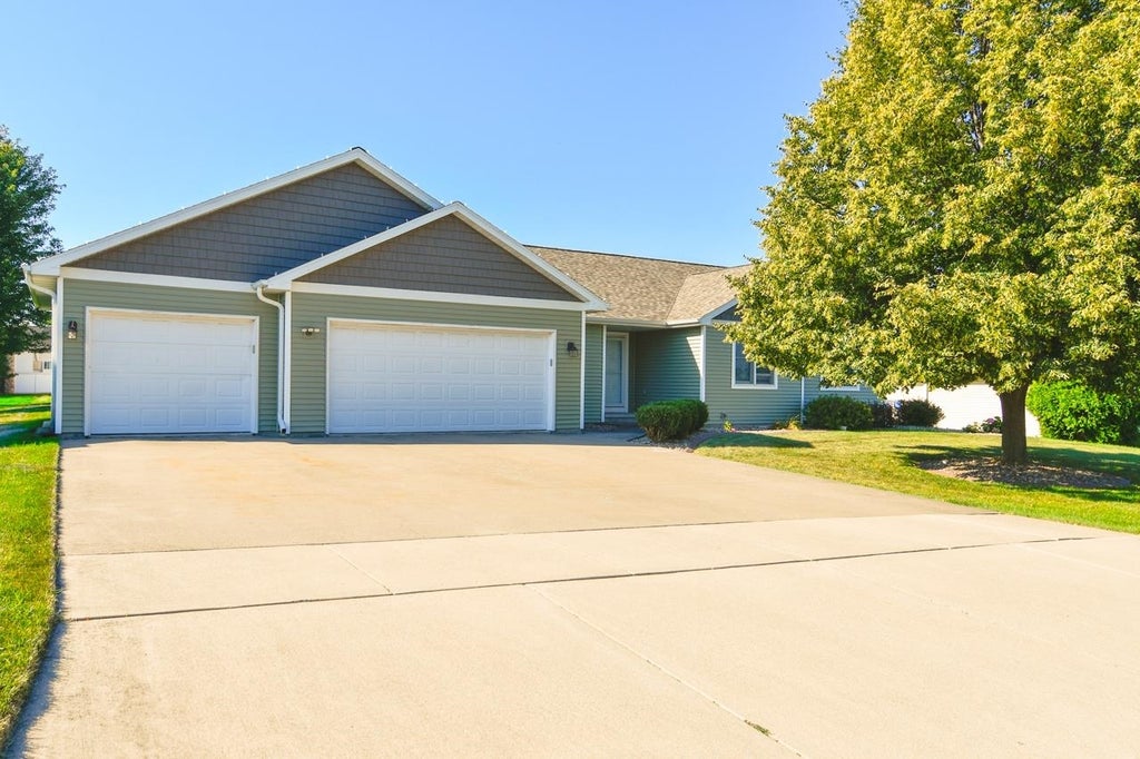544 Nicole Lane, WRIGHTSTOWN