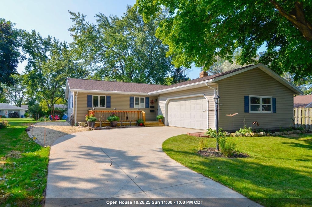 209 Grand Avenue, BRILLION