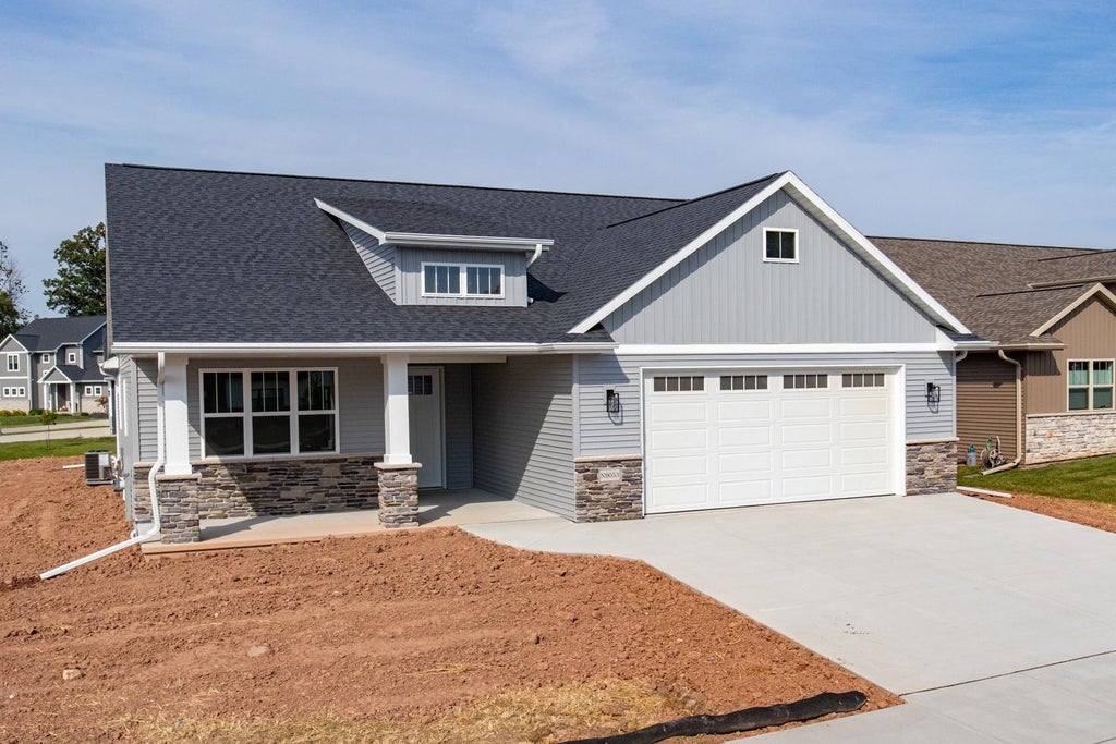 N9053 Southtowne Drive, MENASHA