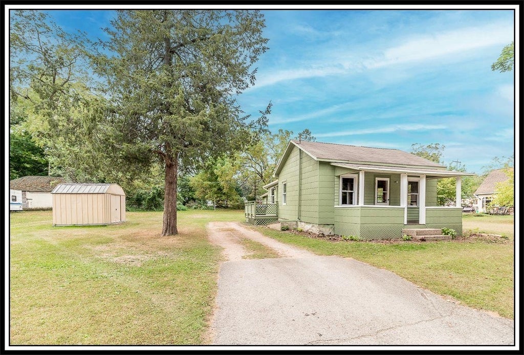 111 W Parker Street, WEYAUWEGA