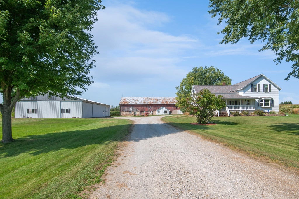 2287 Cross Road, ABRAMS