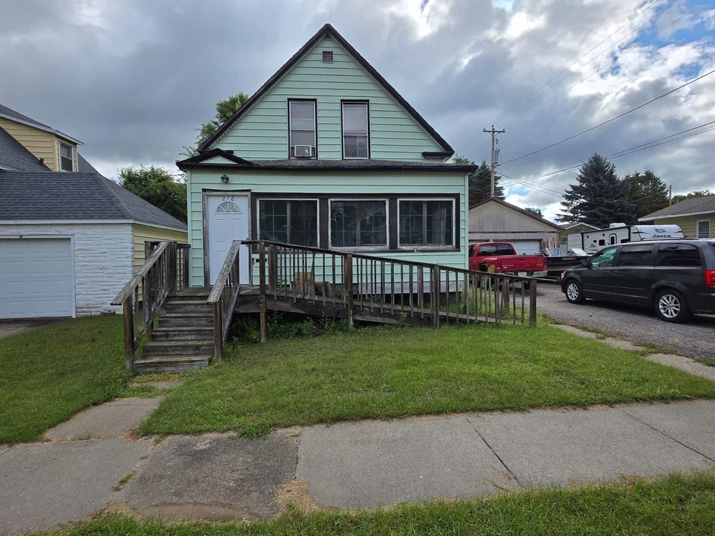 216 Birch Street, NIAGARA