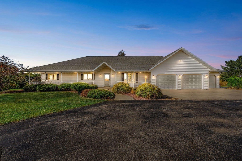 W1878 Hillside Drive, PULASKI