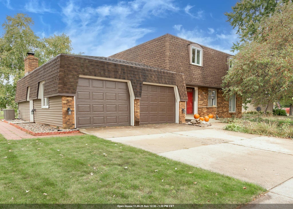 1175 Maricopa Drive, OSHKOSH