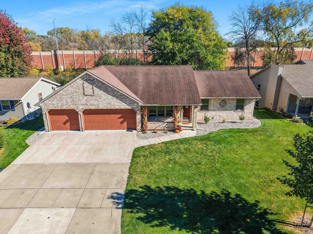 1921 Beech Tree Drive, GREEN BAY