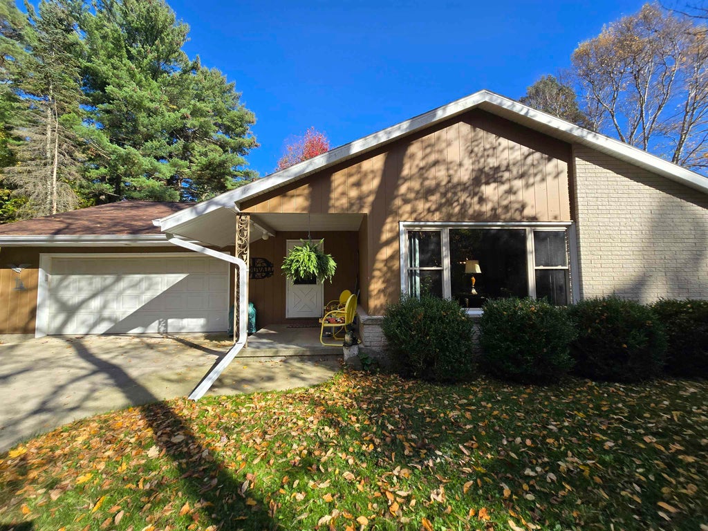3227 Branch River Road, MANITOWOC
