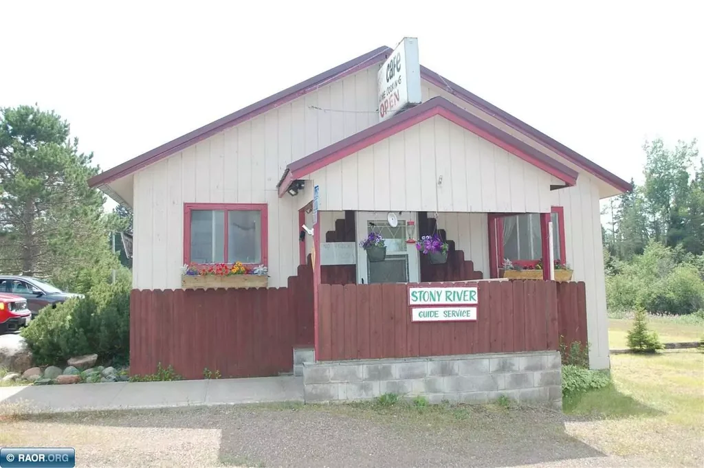 9375 Highway 1, Isabella