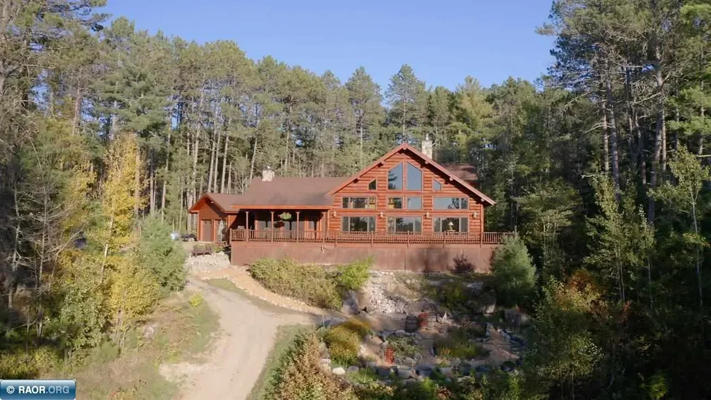 7236 Far North Road, Orr